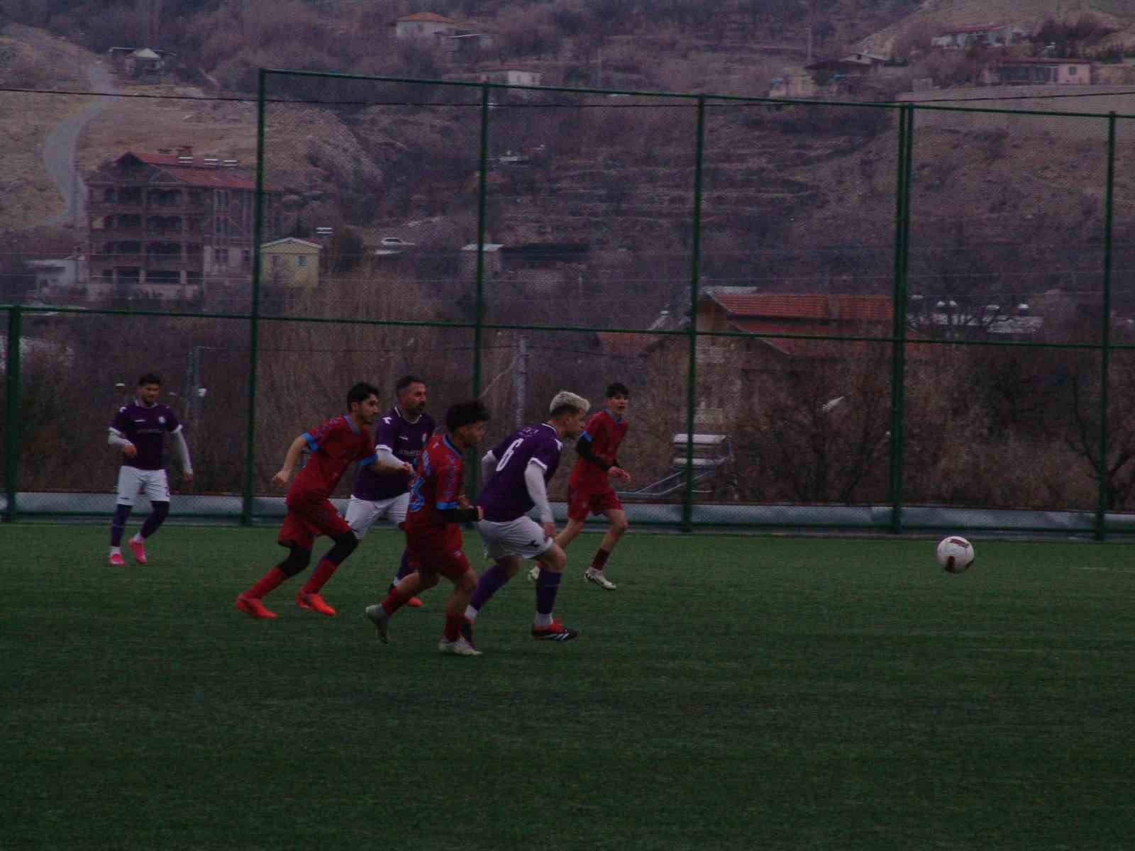 Kayseri Şeker Süper Amatör Küme: Kayseri Döğerspor: 3 - 1966 Turanspor: 1
?v=1