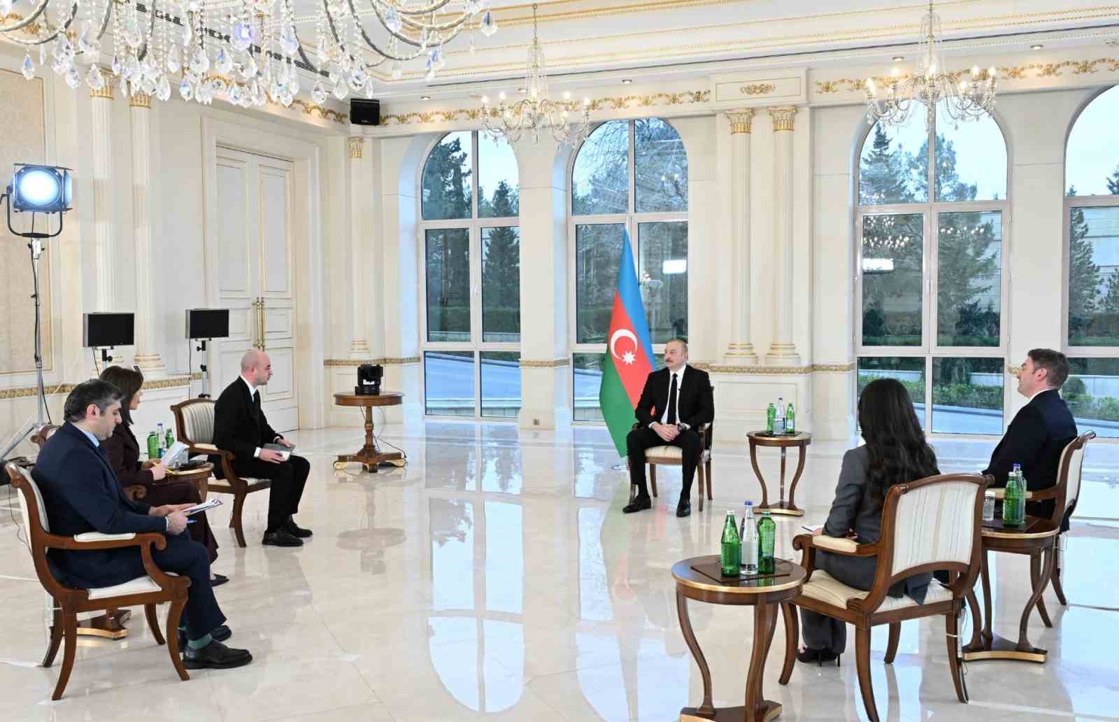 Azerbaycan Cumhurbaşkanı Aliyev: “Ermenistan devleti aslında faşist bir devlettir”
?v=1