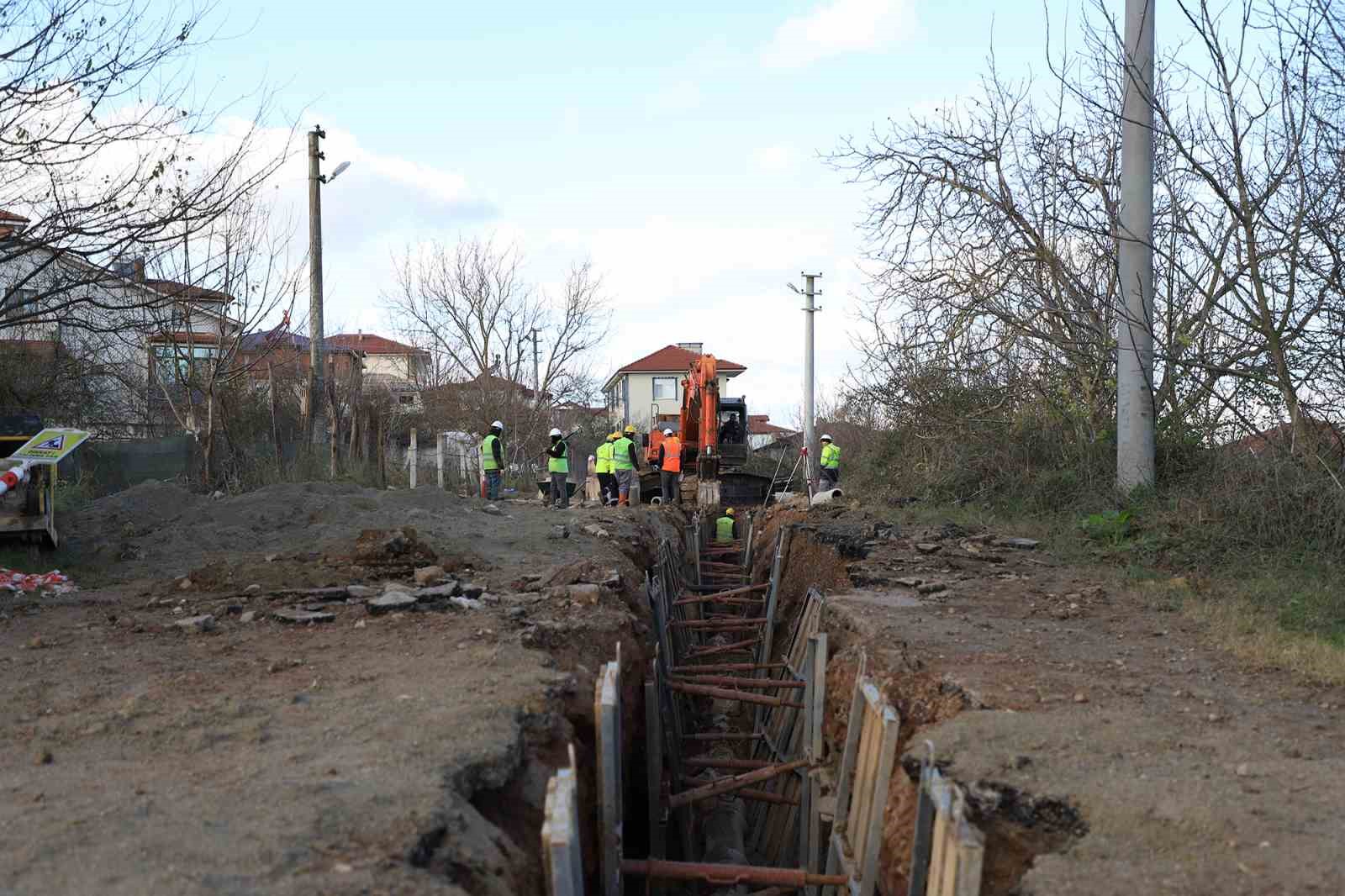 Kaynarca’nın altyapı projesi hız kazandı: O güzergahta trafik alternatif yollardan sağlanacak
?v=1