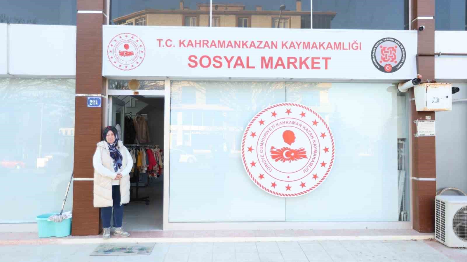 Kahramankazan’da Sosyal Market ihtiyaç sahiplerini AVM standartlarında ağırlıyor
?v=1