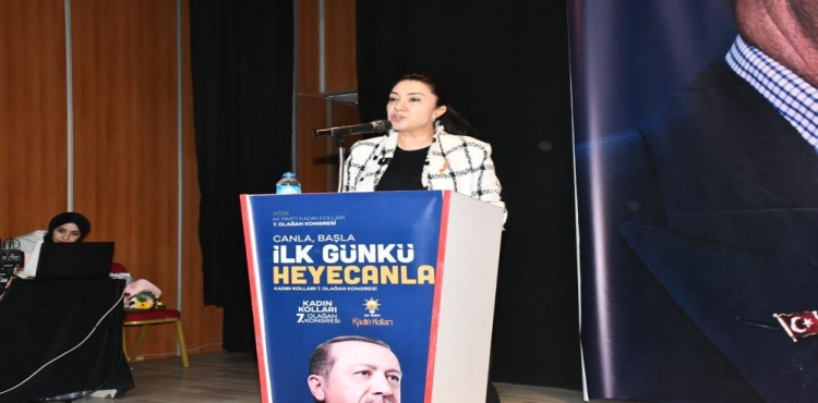 AK Parti Ağrı Kadın Kolları’nda Zeynep Eldem güven tazeledi
