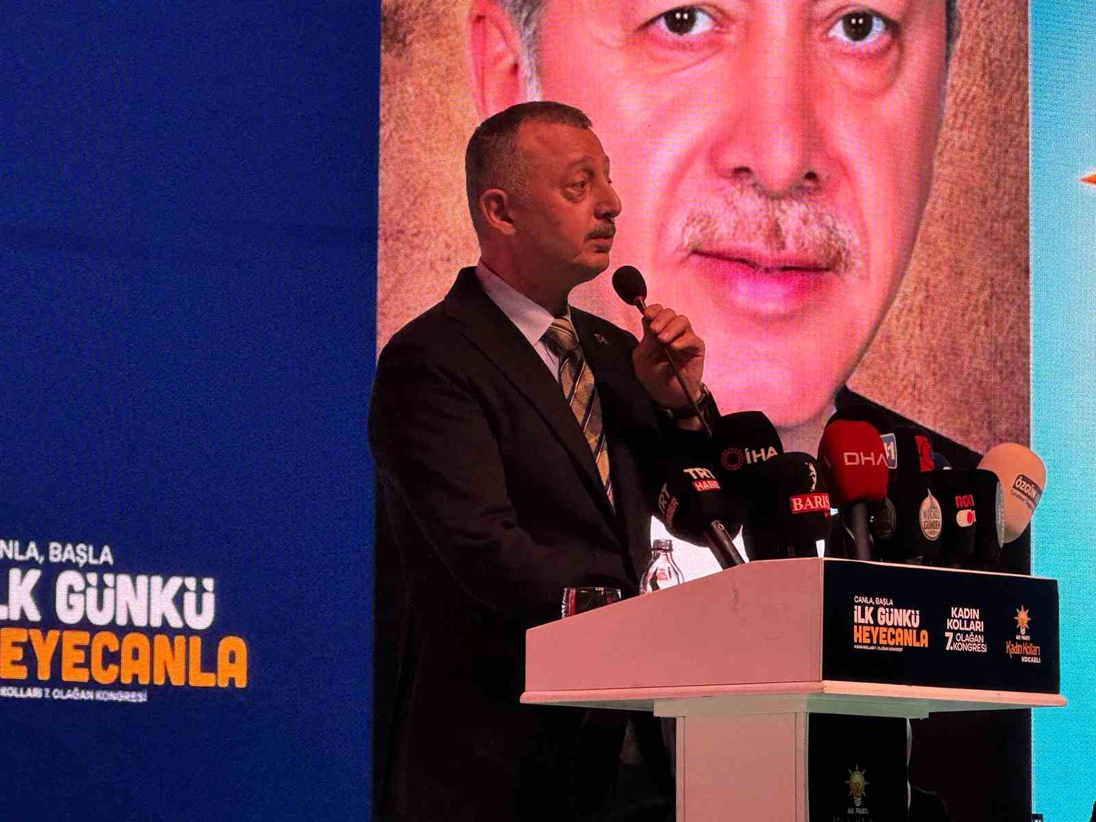 Başkan Büyükakın’dan İmamoğlu’na:  Senin makyajını akıtmaya devam edeceğiz 
?v=1