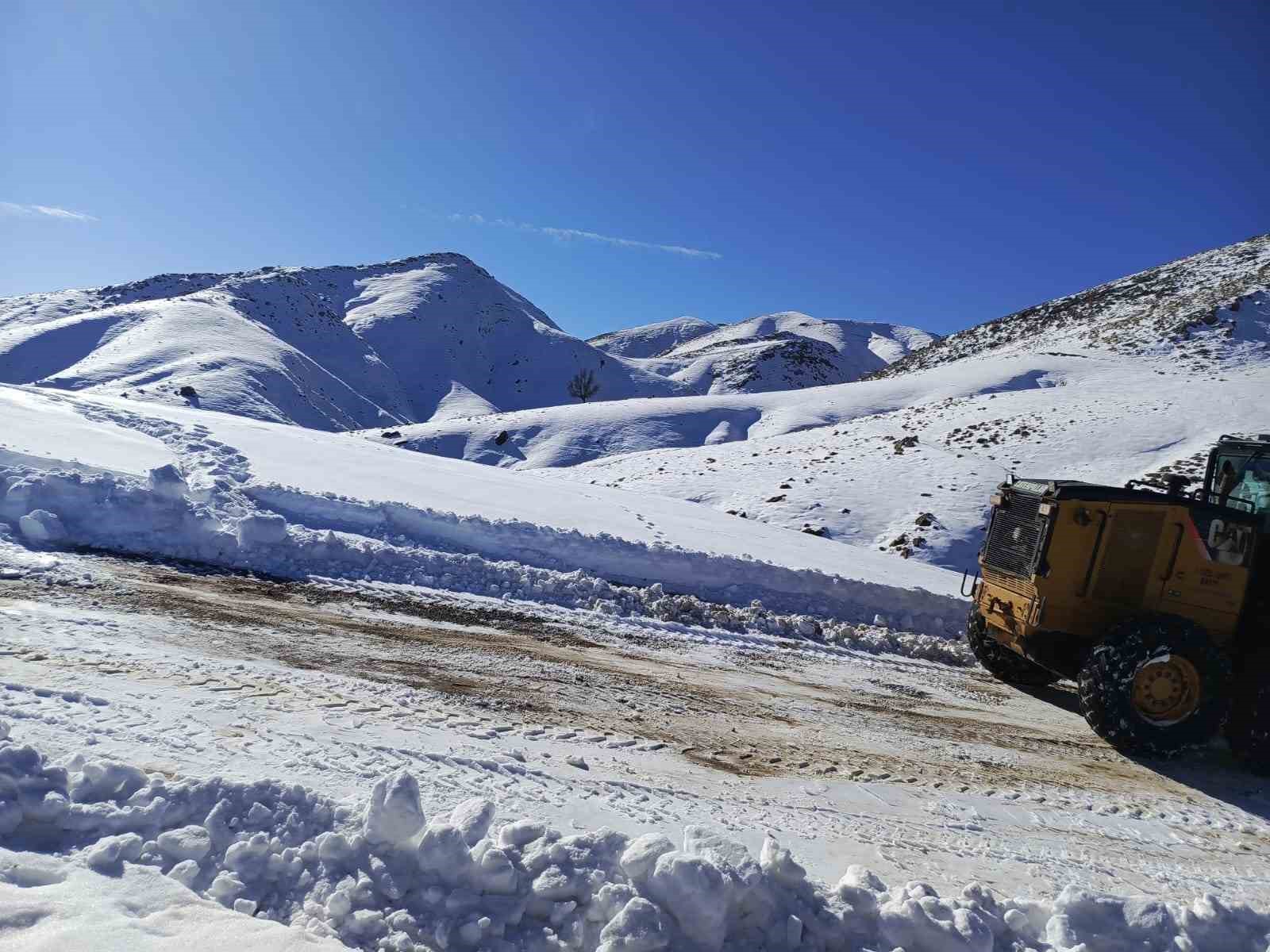 Sason Cobet Yayla yolu ulaşıma açıldı
?v=1