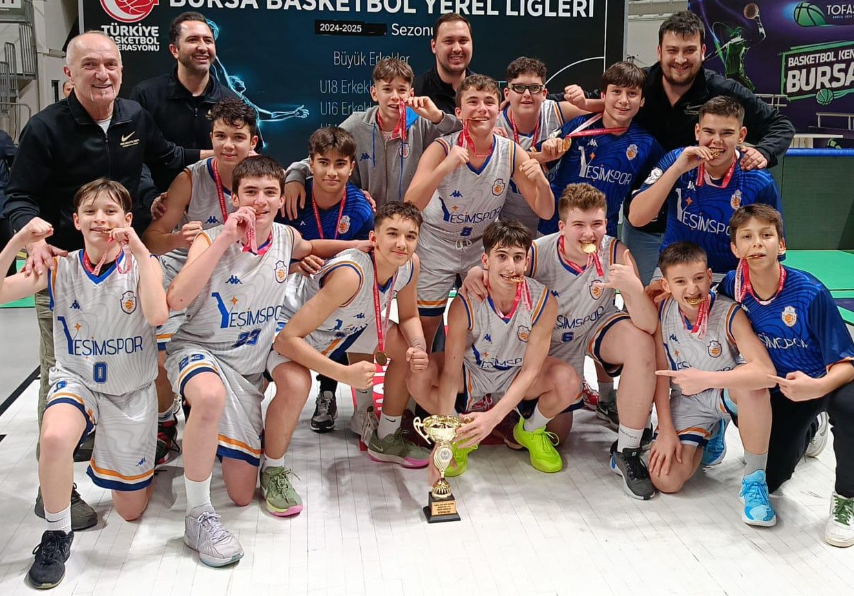 Yeşim Spor U14 takımı namağlup Bursa şampiyonu oldu
?v=1