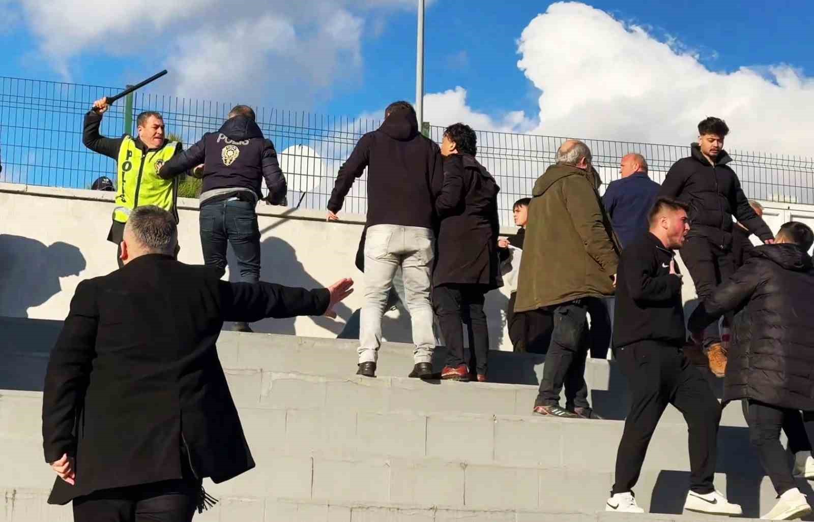 Bölgesel Amatör Lig maçında ortalık karıştı
