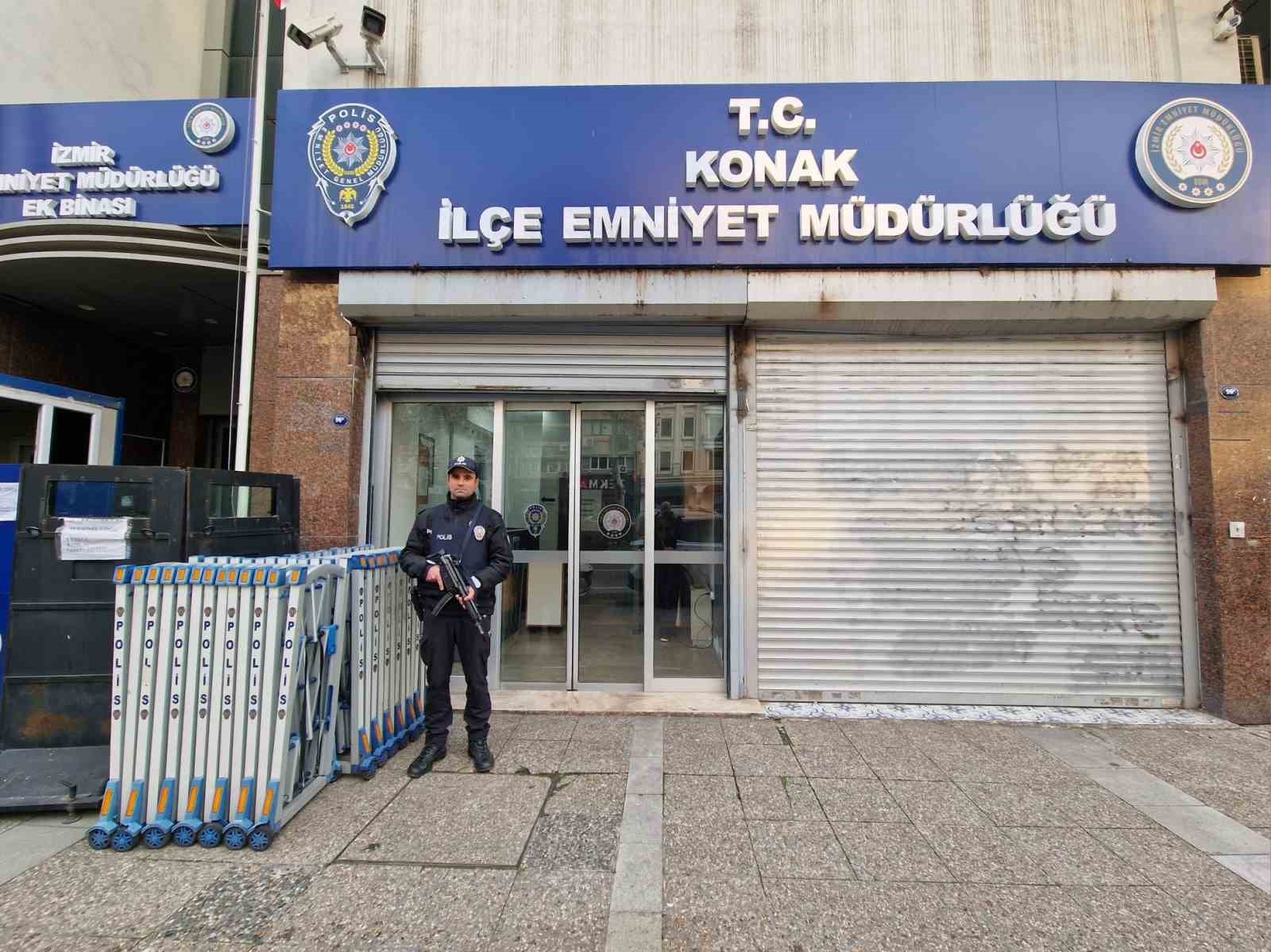 Polis yaralama olayının peşini bırakmadı: 5 tutuklama
?v=1