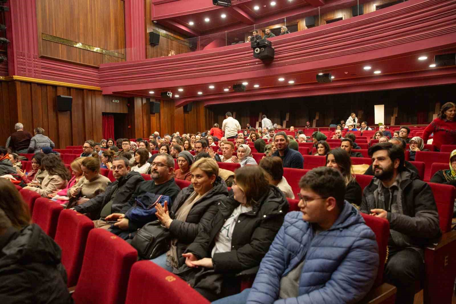 Bursa Büyükşehir’den sinema günleri
?v=1