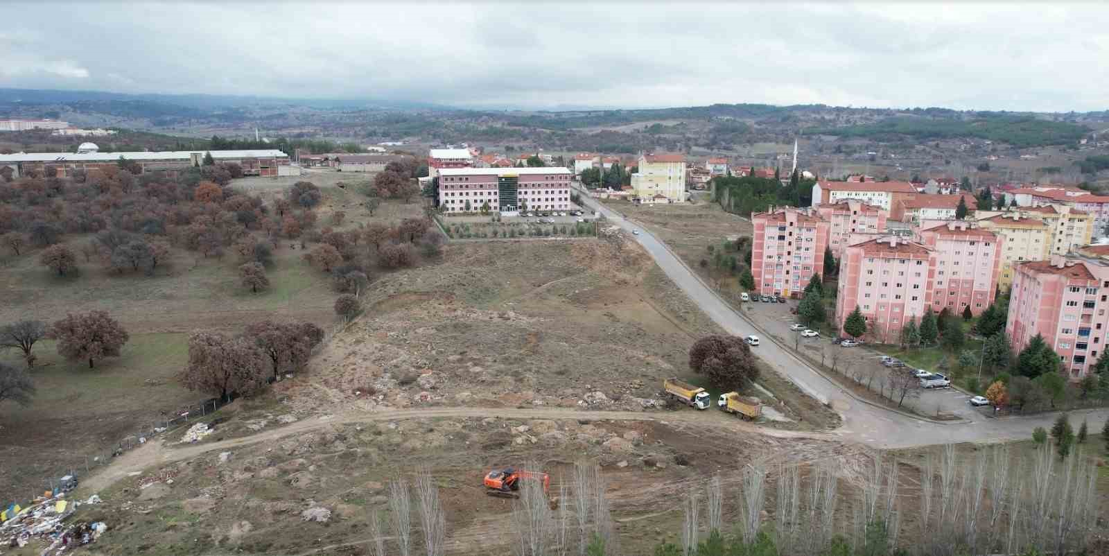 Gediz’de TOKİ 5. Etap Projesi için ilk kazma vuruldu
?v=1