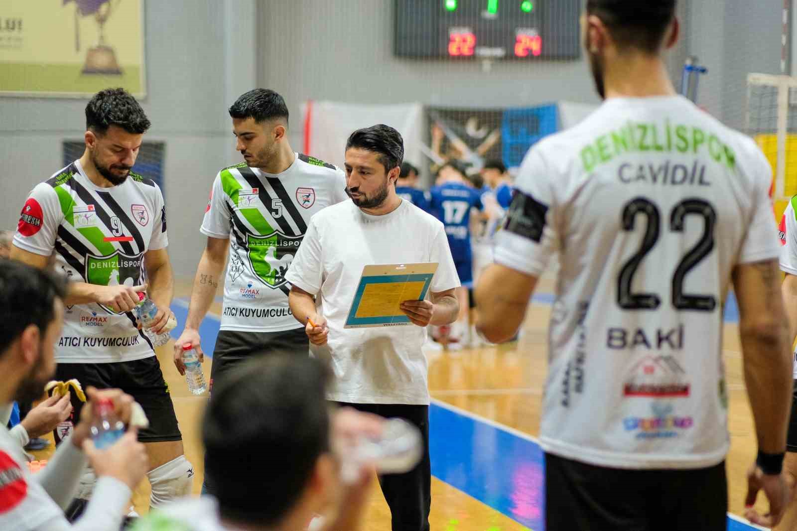 Play-off’ları garantileyen Denizlispor Cavidil, taraflarıyla birlikte rahat kazandı
?v=1