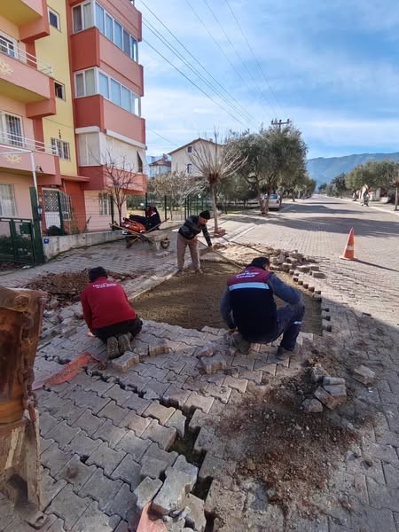 Karacasu’da bozuk yollar bakıma alındı
?v=1