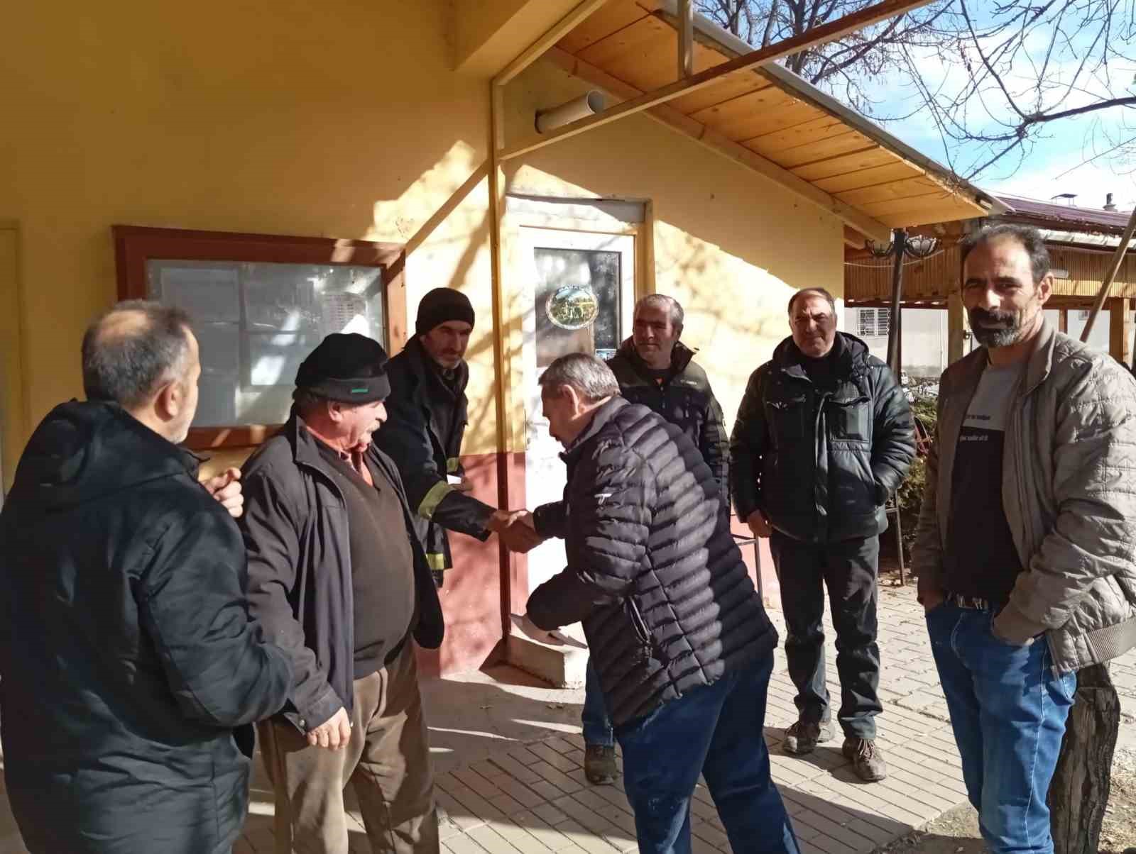 Erzincan’da kahverengi kokarca ve monilya seferberliği başlatıldı
?v=1