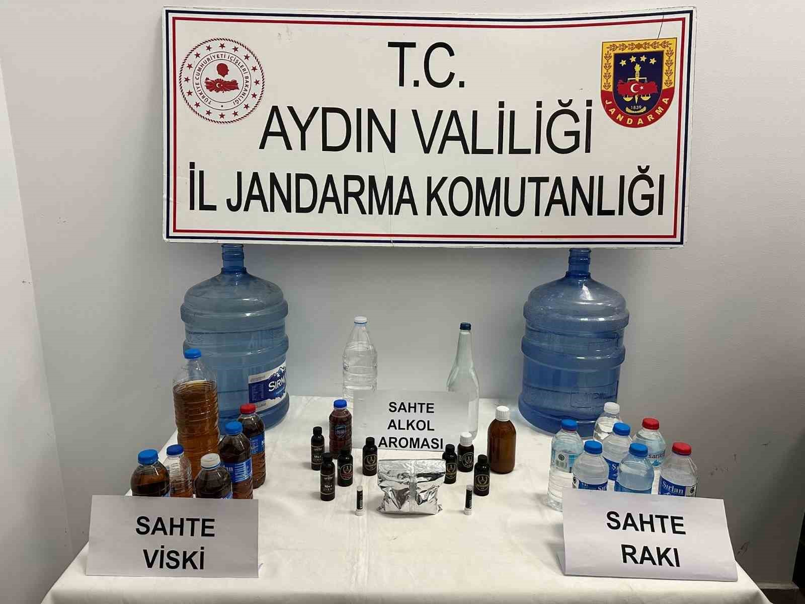 Sahte alkol üretip piyasaya sürüyordu, jandarmaya takıldı
