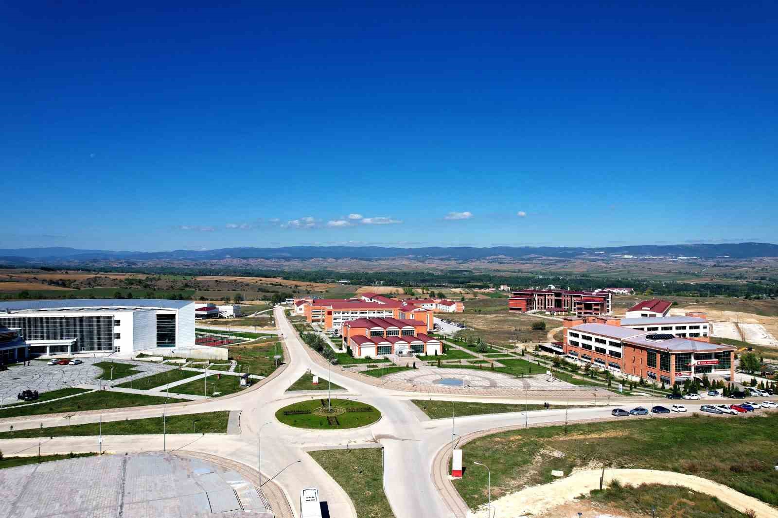 Kastamonu Üniversitesi’nde “Milli Teknoloji Atölyesi” kurulacak
?v=1