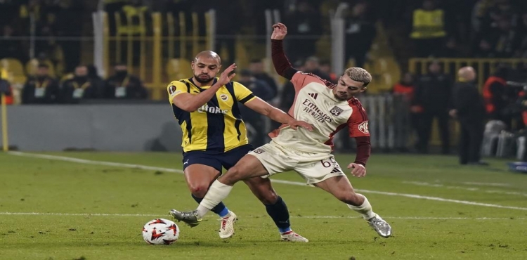 UEFA Avrupa Ligi: Fenerbahçe: 0 - Lyon: 0 (İlk yarı)