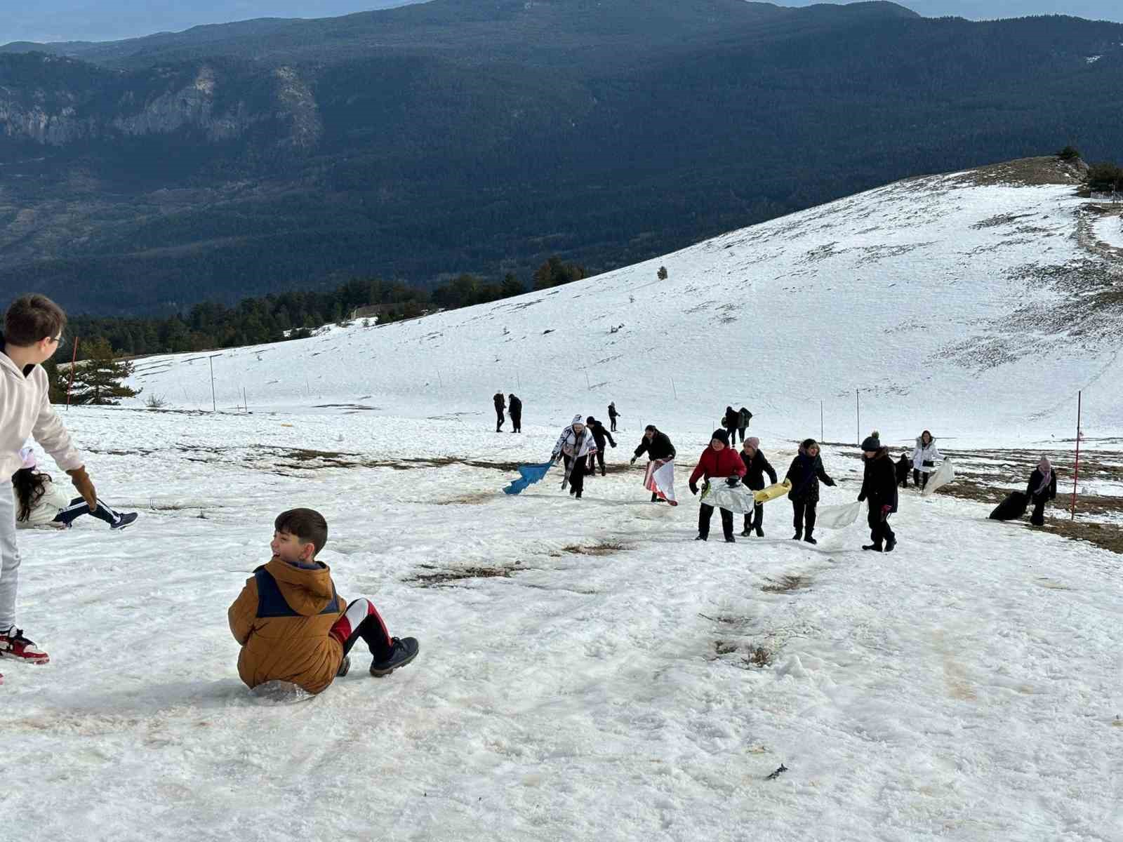 Karabük Belediyesinin ücretsiz Keltepe gezisi sürüyor
?v=1