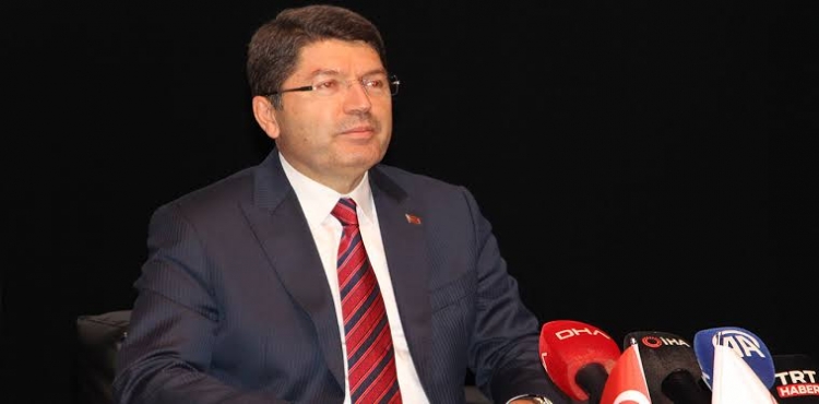 Bakan Tunç: “Konya’da bina çökmesi ile ilgili soruşturmada 1 Cumhuriyet başsavcı vekili ve 2 Cumhuriyet savcısı görevlendirildi”