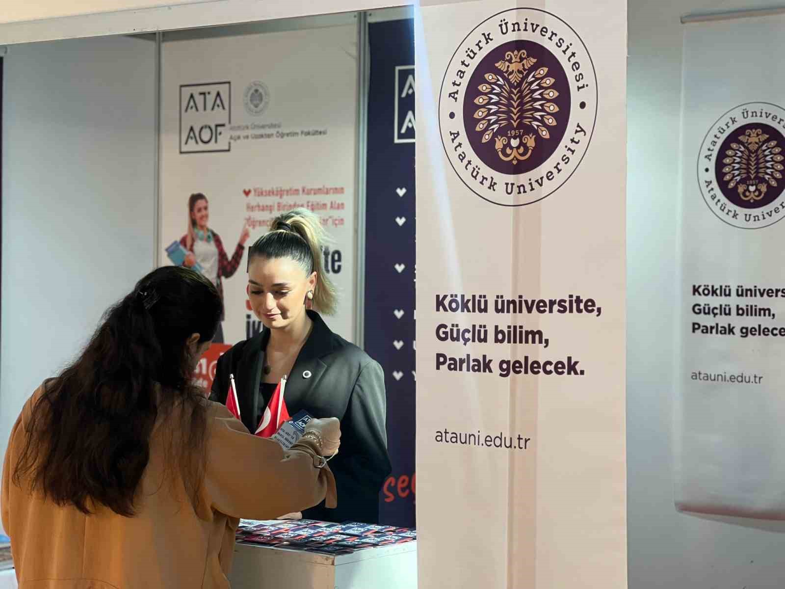 Antalya Erzurum Günlerinde Atatürk Üniversitesi standına yoğun ilgi
?v=1