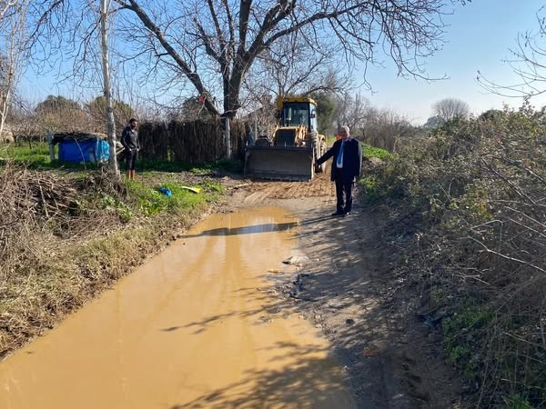 Sultanhisar’da bozulan yollar yeniden yapıyor
?v=1