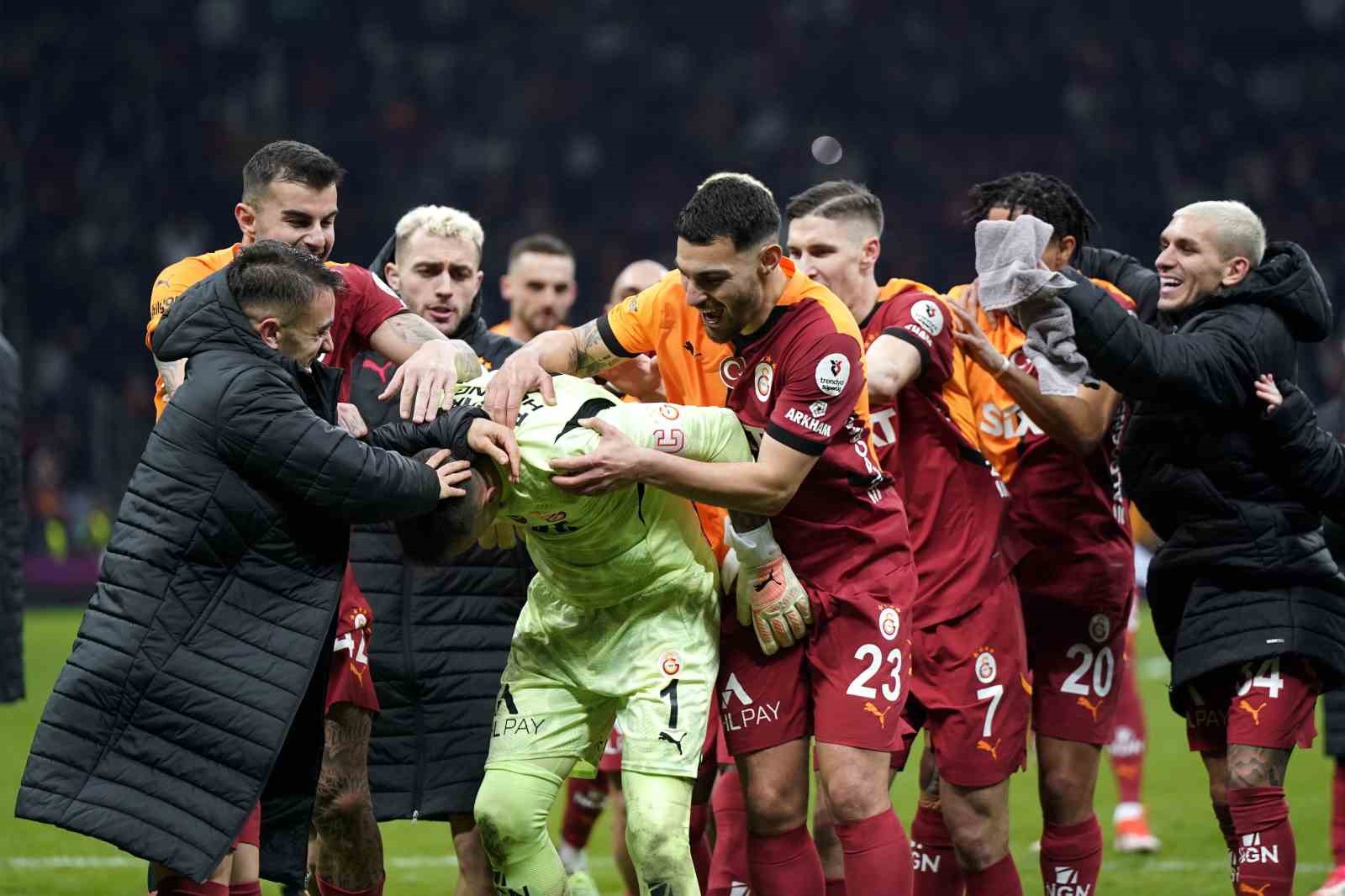 Galatasaray 2 maç sonra kazandı
