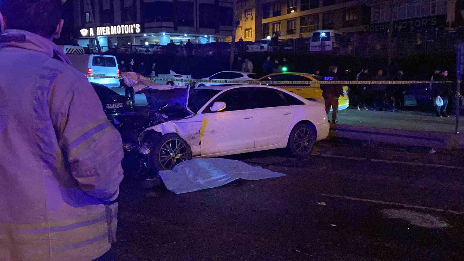 Esenler’de 5 araçlı zincirleme trafik kazası: 1 ölü, 9 yaralı
?v=1