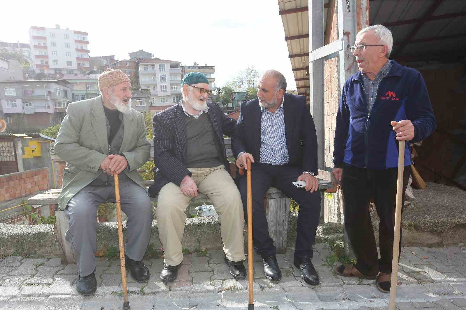 Başkan Sandıkçı:  Emekli vatandaşlarımızın her zaman yanındayız 
