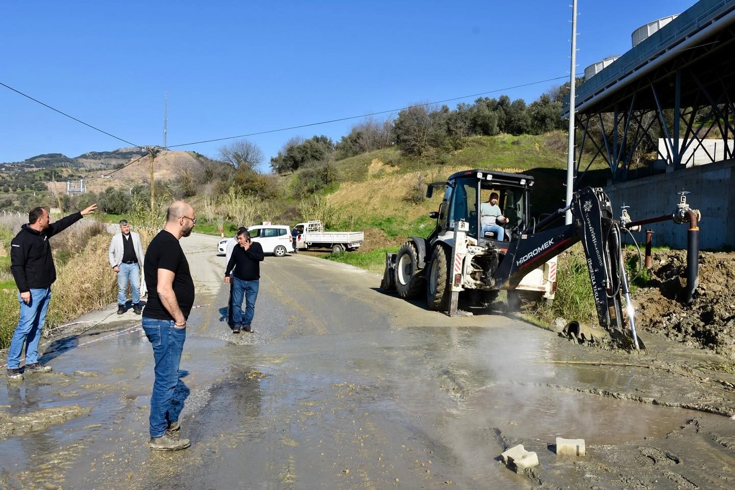 Germencik Belediye Başkanı Zencirci yol sorununu yerinde inceledi
?v=1