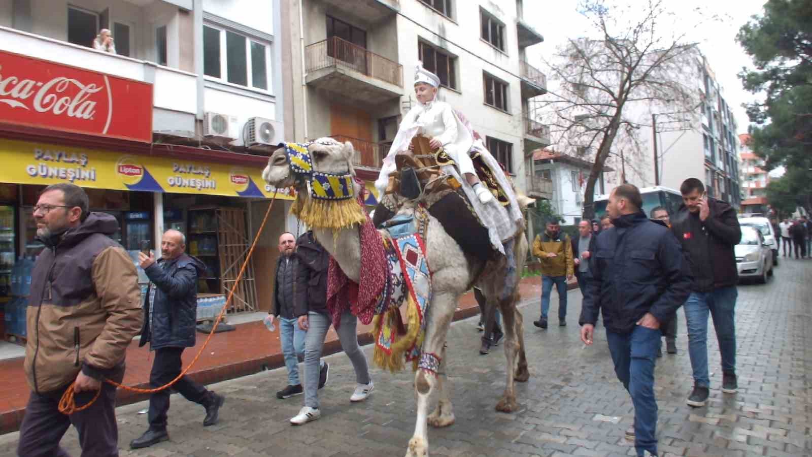 Balıkesir’de develi sünnet geleneği devam ediyor
?v=1