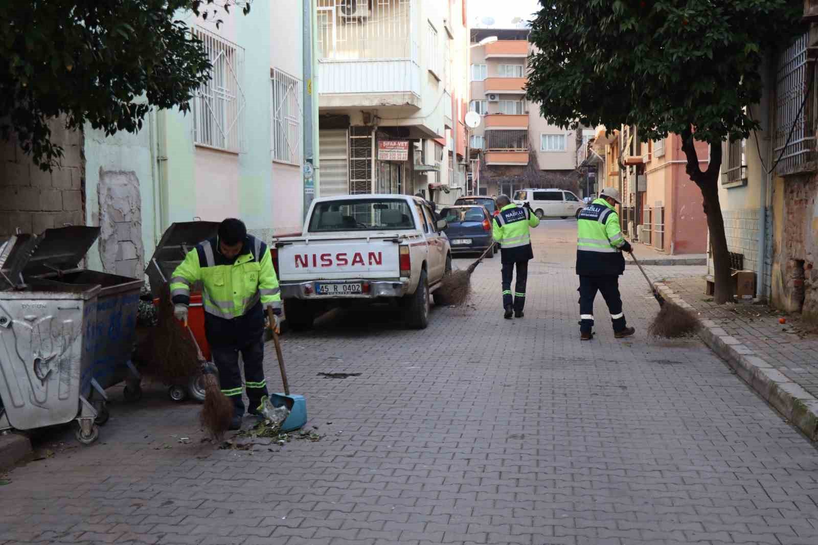 Nazilli Belediyesi’nden Turan Mahallesi’nde kapsamlı temizlik çalışması
?v=1