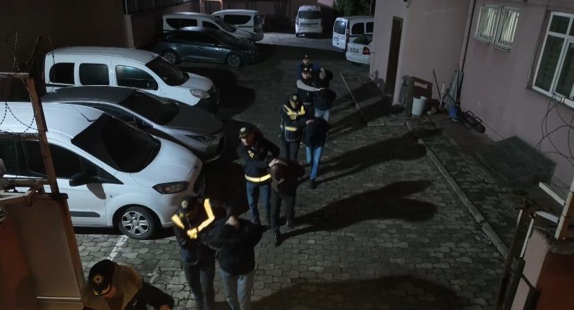 Konya’da fuhuş çetesine operasyon: 9 tutuklama
