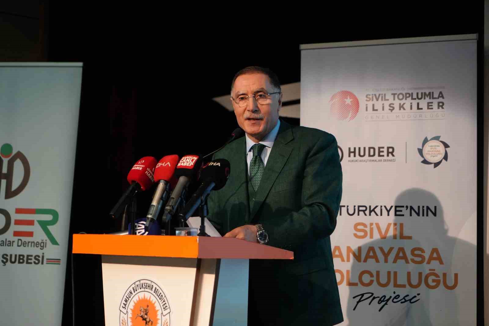 Şeref Malkoç:  Temennimiz hakkaniyet ve adaletten yana olan katılımcı bir anayasa inşa edilmesi 
?v=1