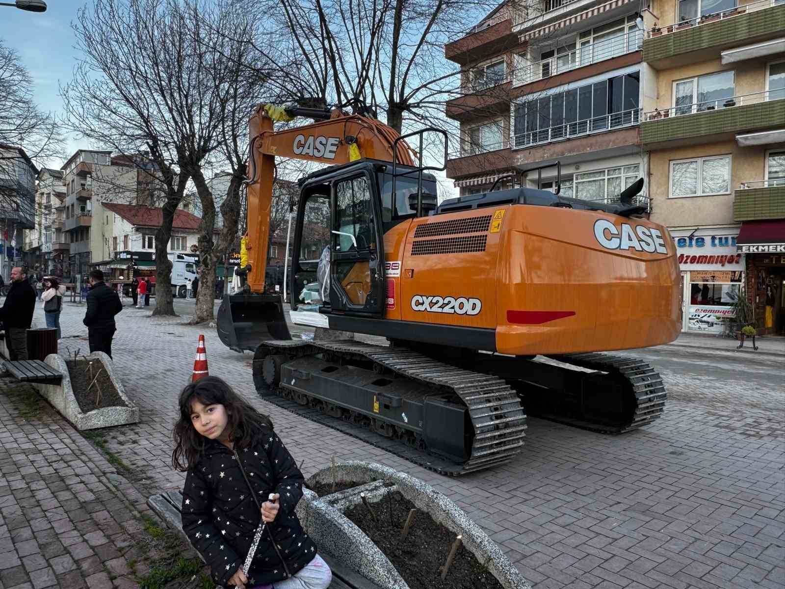 Türkiye Belediyeler Birliği’nden Amasra’ya iş makinesi desteği
?v=1