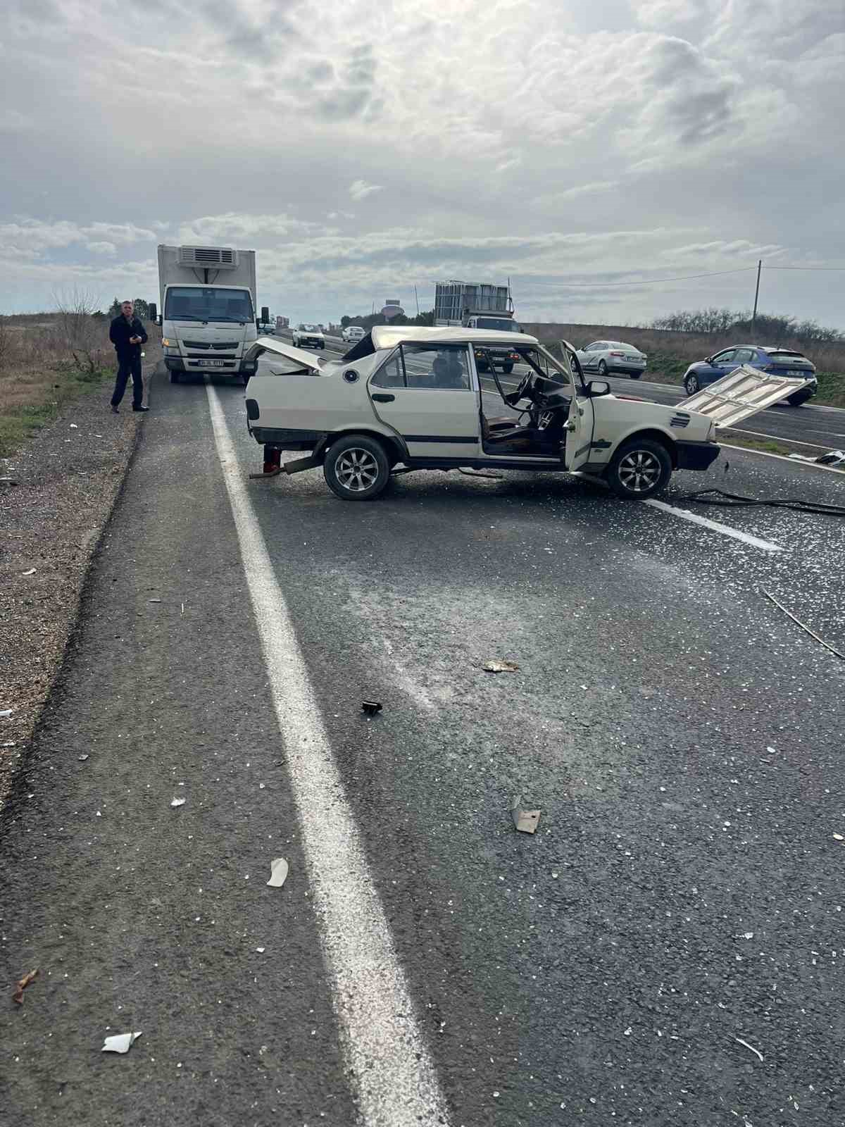 Muratlı-Tekirdağ karayolunda kaza: 2 yaralı
