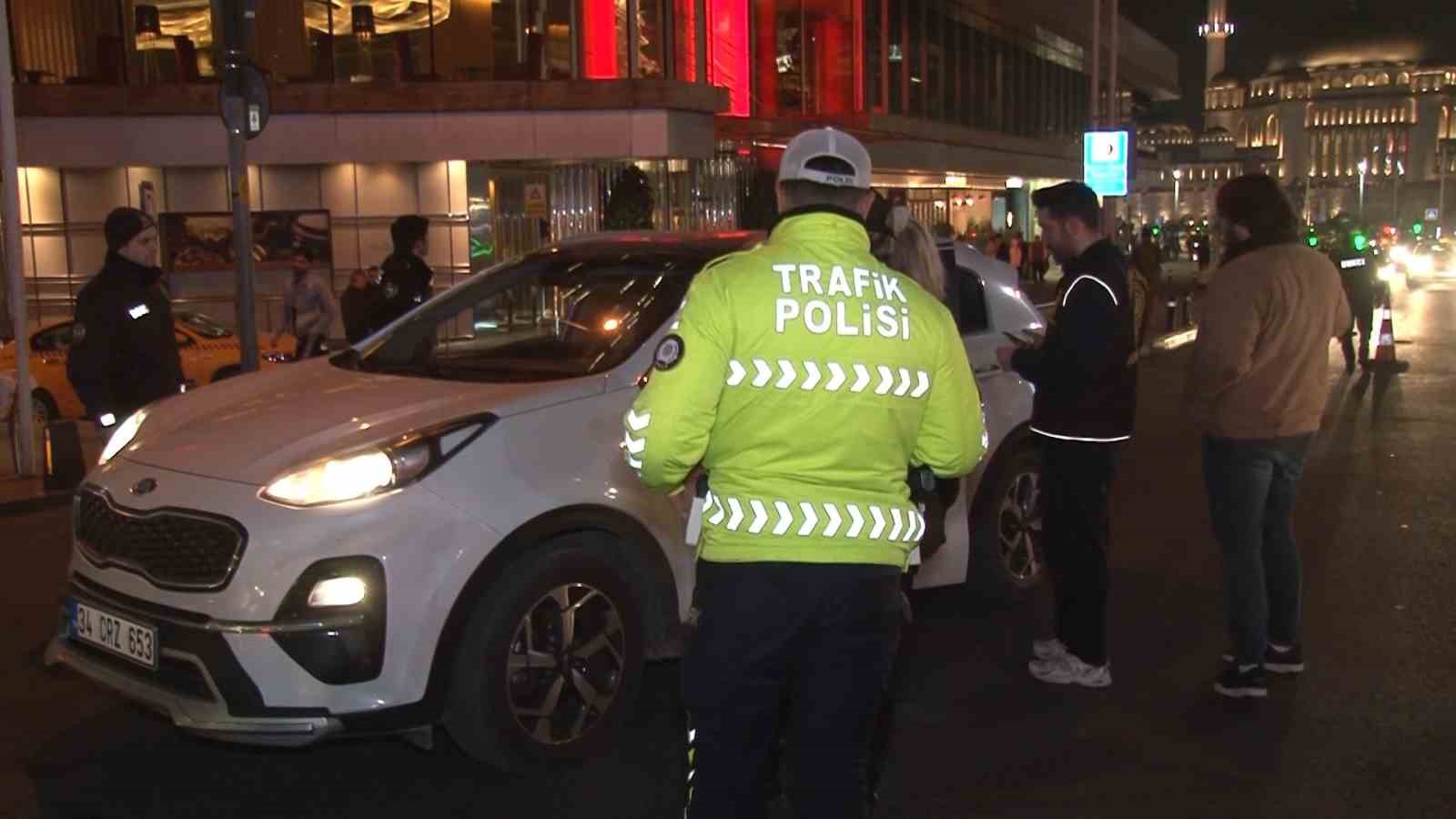 Taksim’de ’Huzur’ uygulaması gerçekleştirildi
