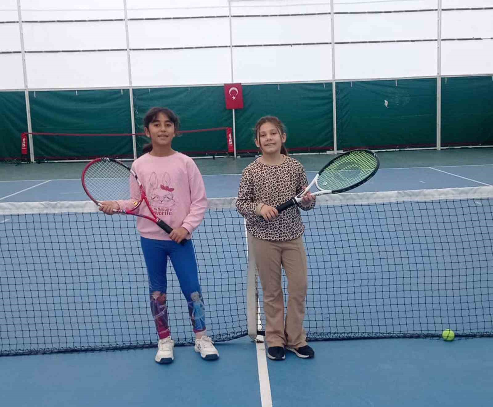 Muğla’da GSB Spor Okulları 10-12 Yaş Ara Tatil Tenis Turnuvası tamamlandı
?v=1