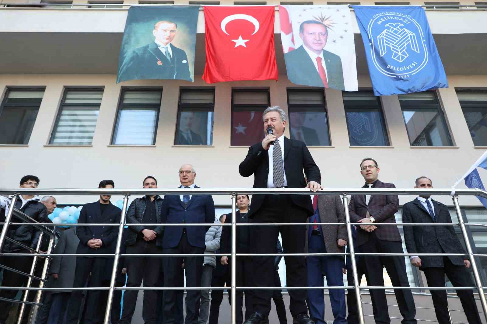 Melikgazi Belediyesi yeni bir Akıl Küpü Kütüphanesi’nin daha açılışını gerçekleştirdi
