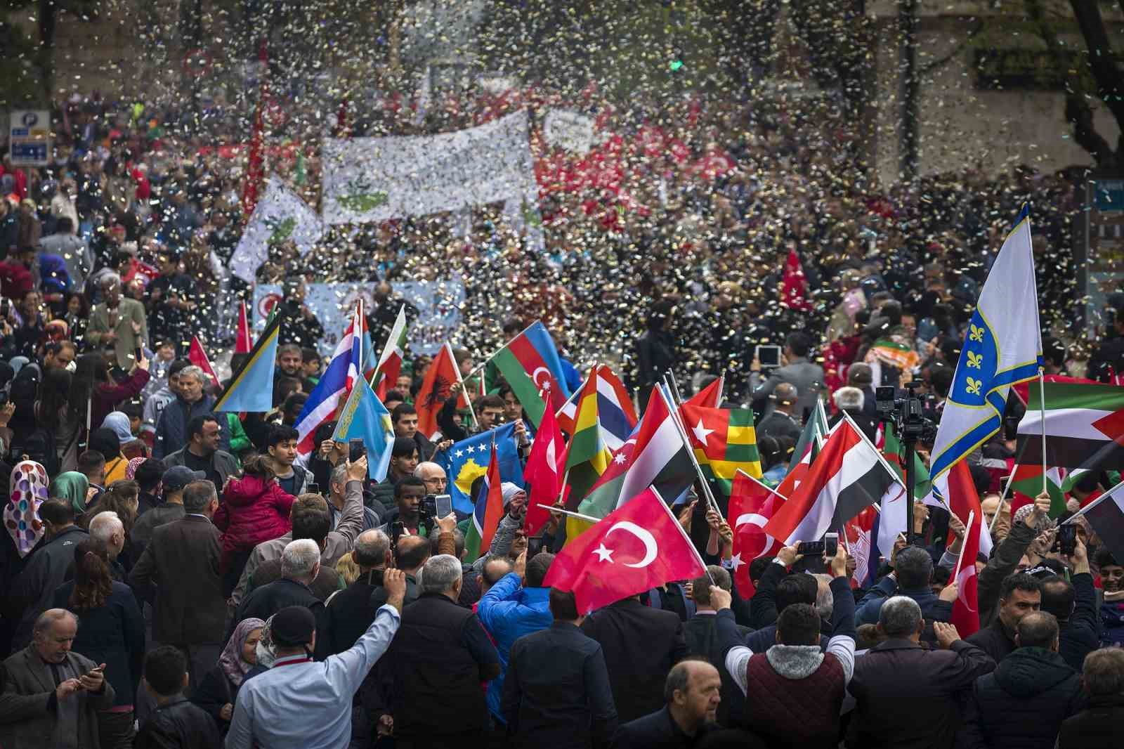 Osmangazi Han’ı anma etkinlikleri devlet töreni kapsamına alısın...
?v=1