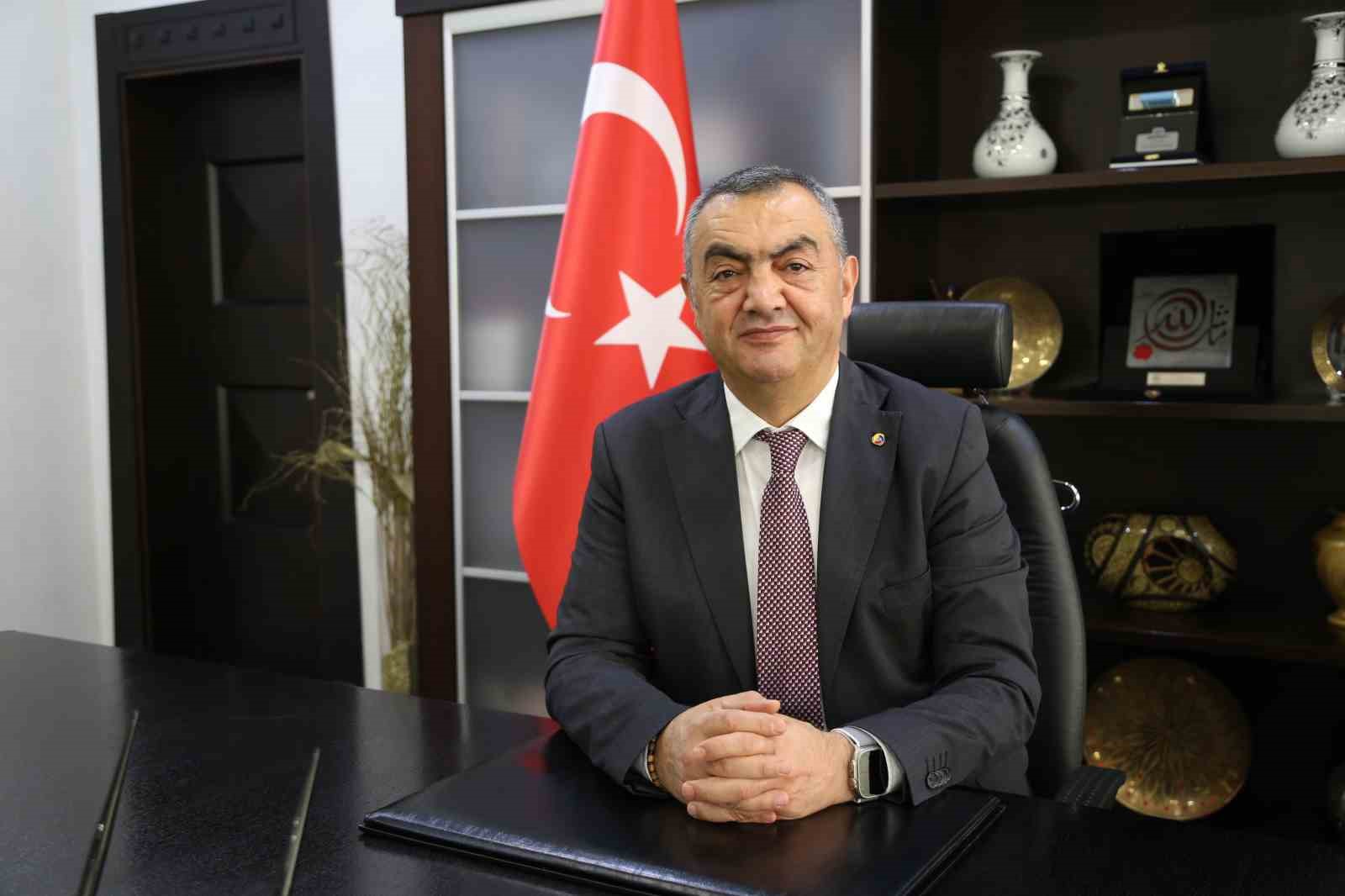 Başkan Büyüksimitci:  Birlik ve beraberlik içinde olduğumuzda yaşadığımız zorlukların her zaman üstesinden geliriz 
?v=1