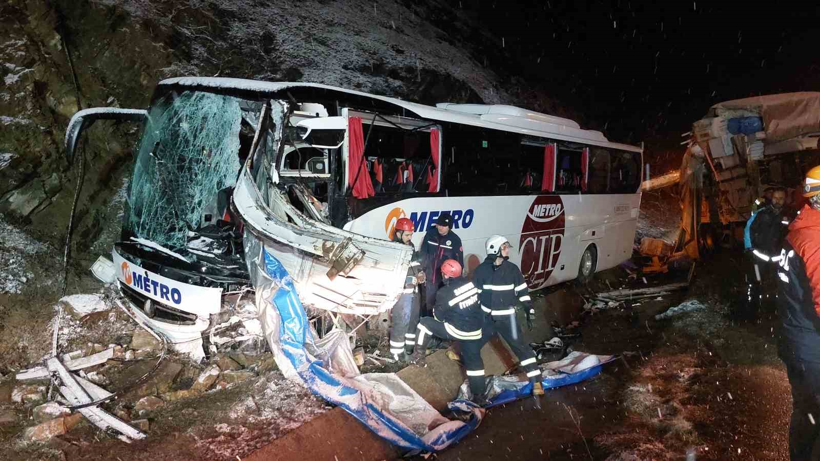 Otobüs kazasındaki yaralı sayısı 21’e çıktı
