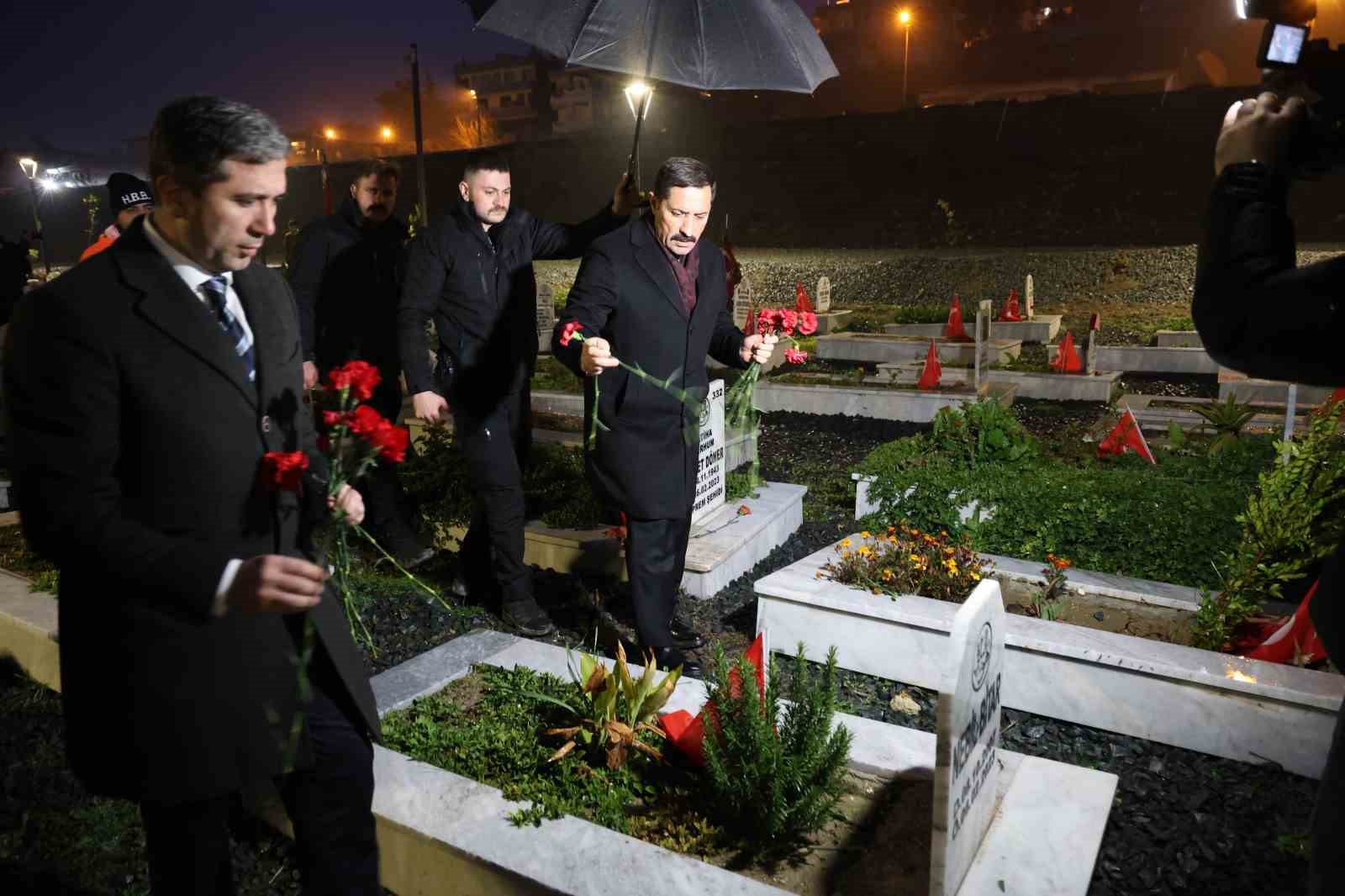 Hatay Valisi Masatlı:  Afetten kaynaklı çok büyük acılara şahit olduk 
