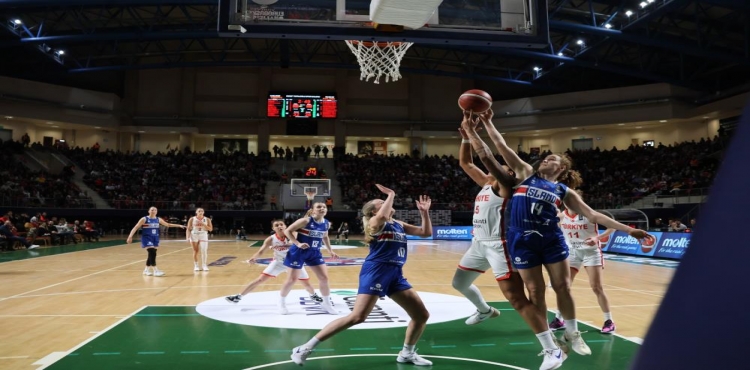 FIBA Kadınlar Avrupa Şampiyonası Grup Elemeleri: Türkiye: 83 - İzlanda: 76