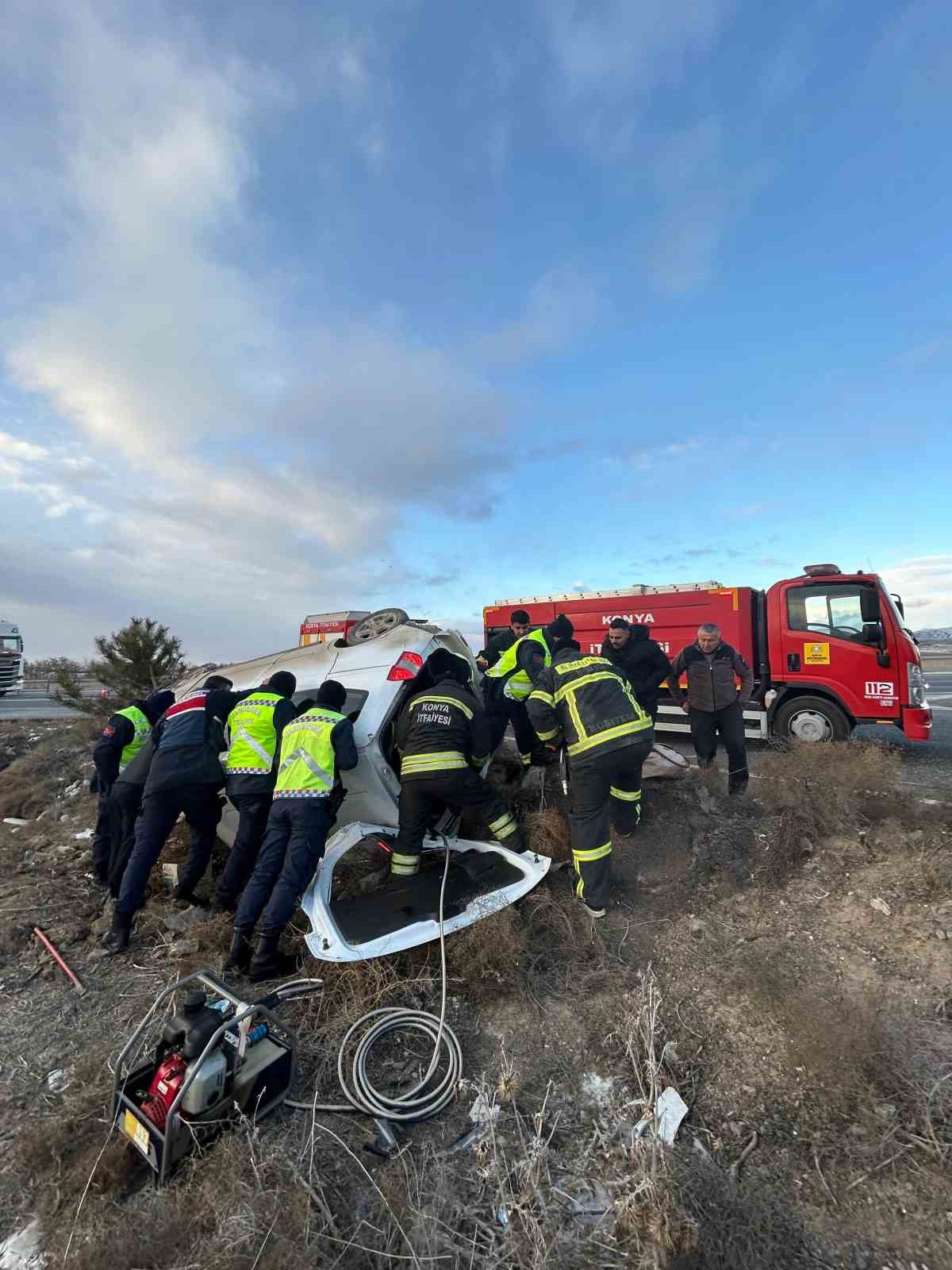 Takla atan hafif ticari araçtaki 6 aylık bebek hayatını kaybetti
