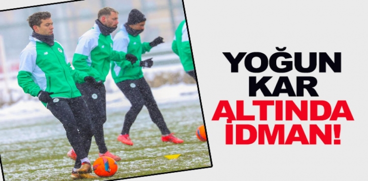 Konyaspor Son Çalışmasını Yoğun Kar Altında Yaptı