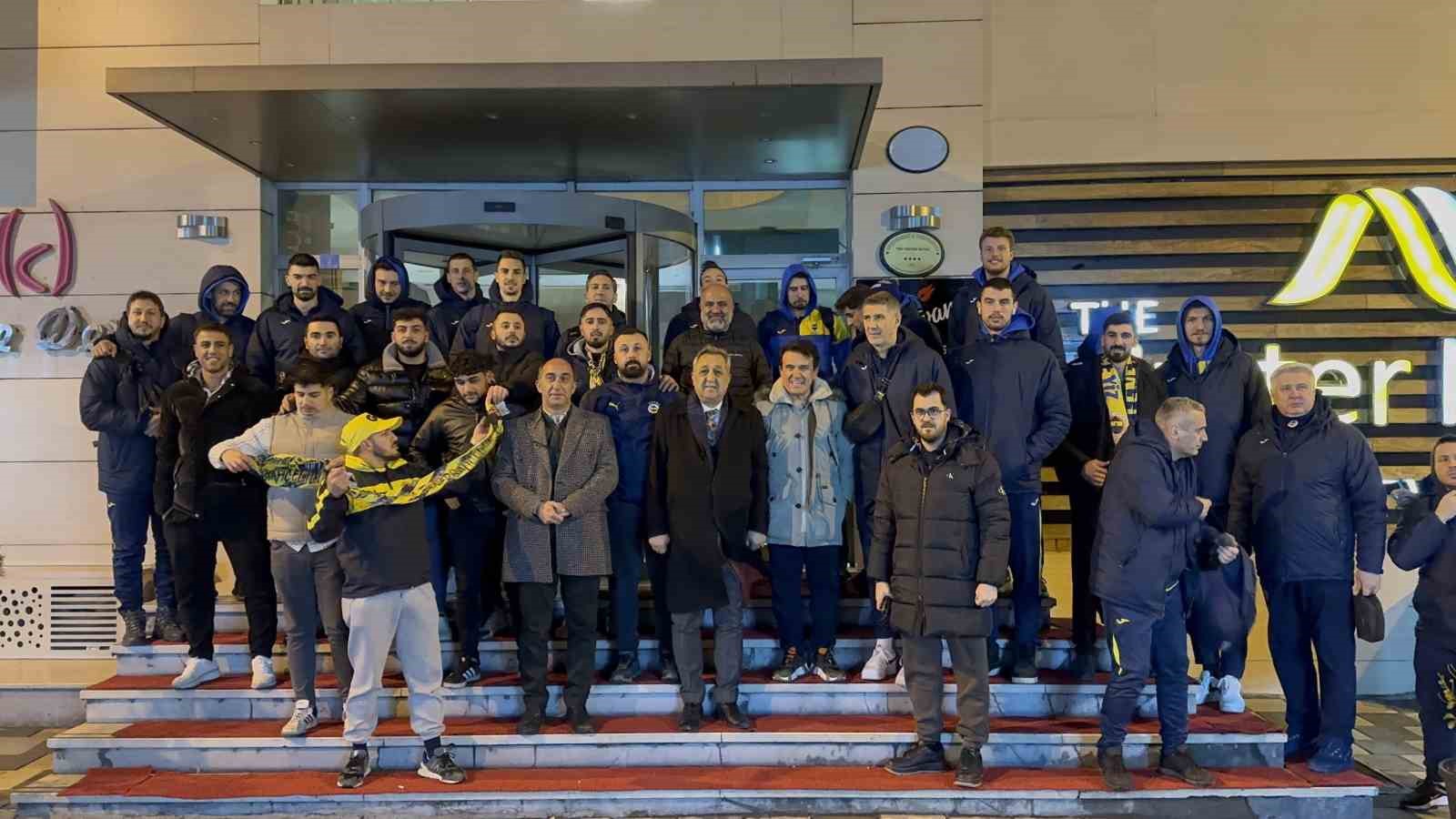 Fenerbahçe Voleybol Takımına Bitlis’te coşkulu karşılama
?v=1