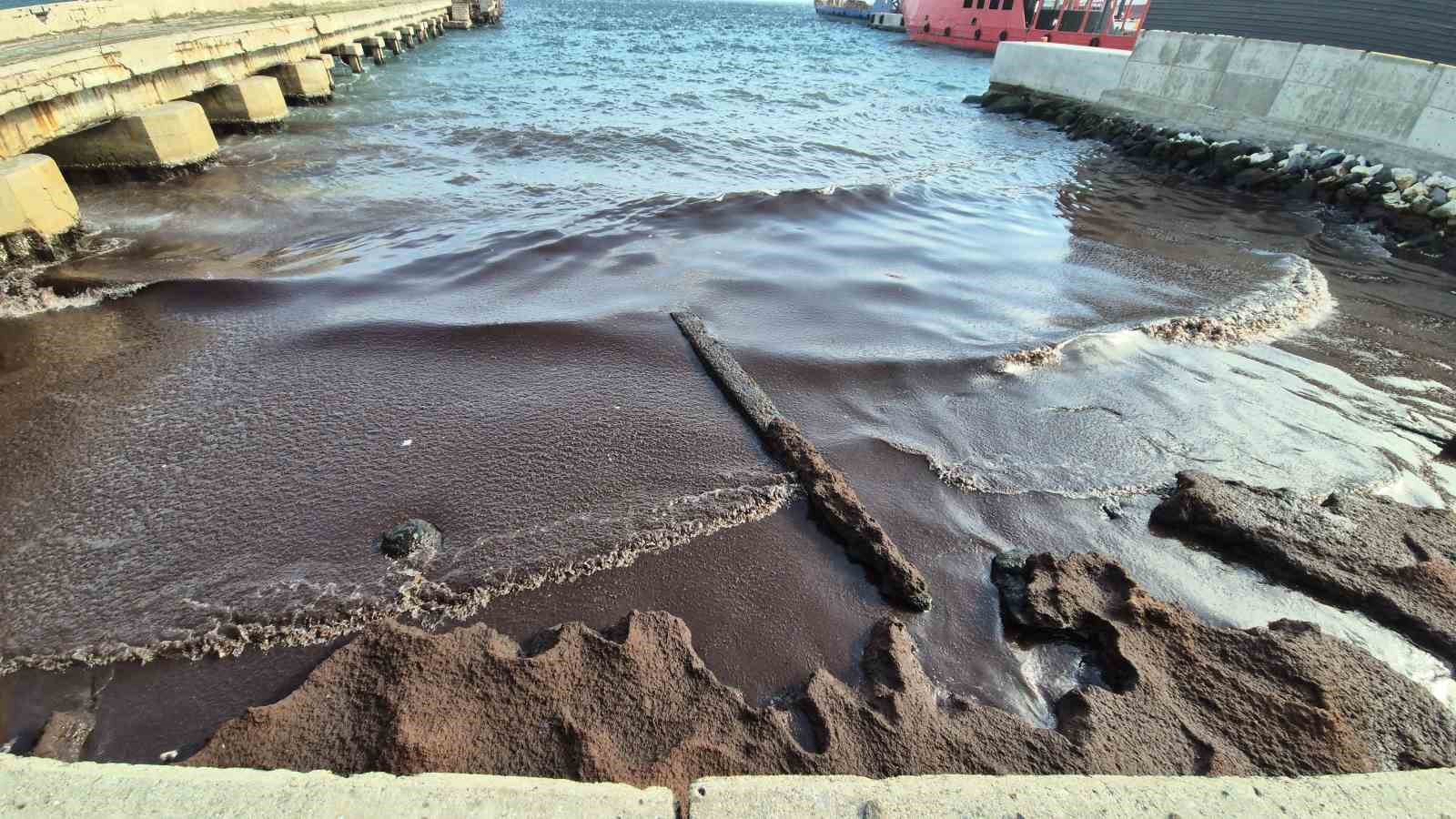 Marmara’da deniz ulaşımına Poyraz engeli
?v=1