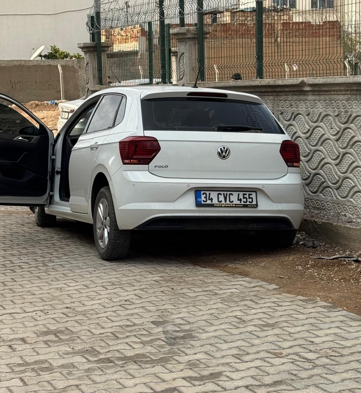 Mardin’de otomobilin çarptığı çocuk yaralandı
