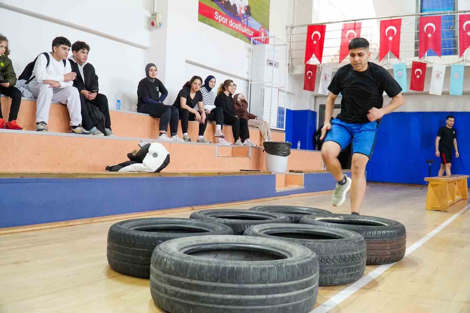 Ümraniye Belediyesi’nden ’POMEM Hazırlık Kursu’
?v=1