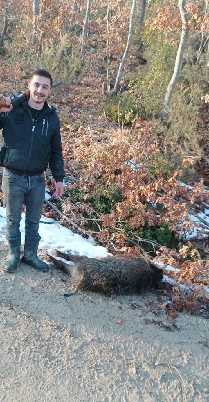 Av tüfeğinin ateş alması sonucu meydana gelen ölüme ilişkin bir kişi gözaltına alındı
?v=1