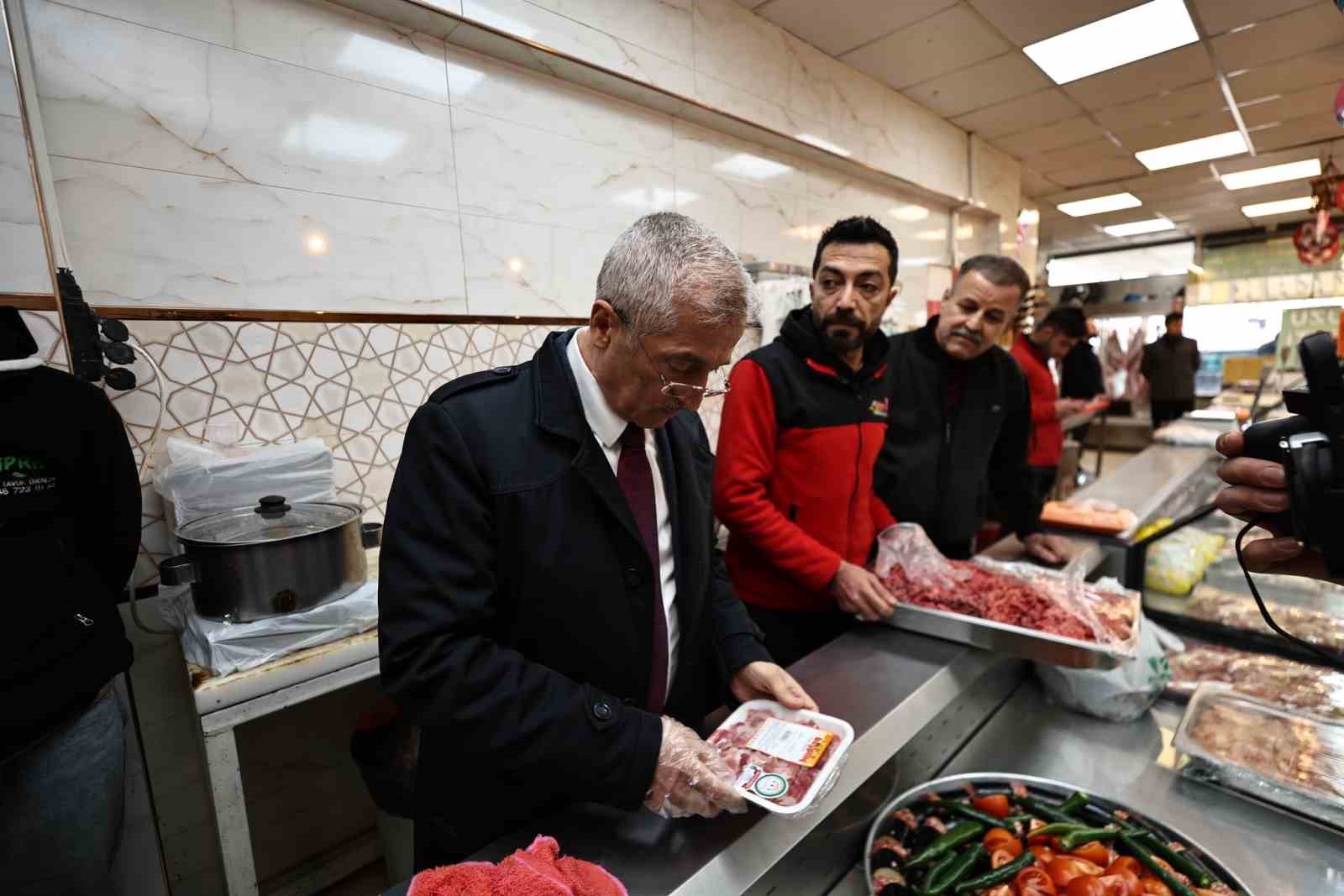 Şahinbey Belediyesi’nden kasap ve marketlere sıkı denetim
?v=1