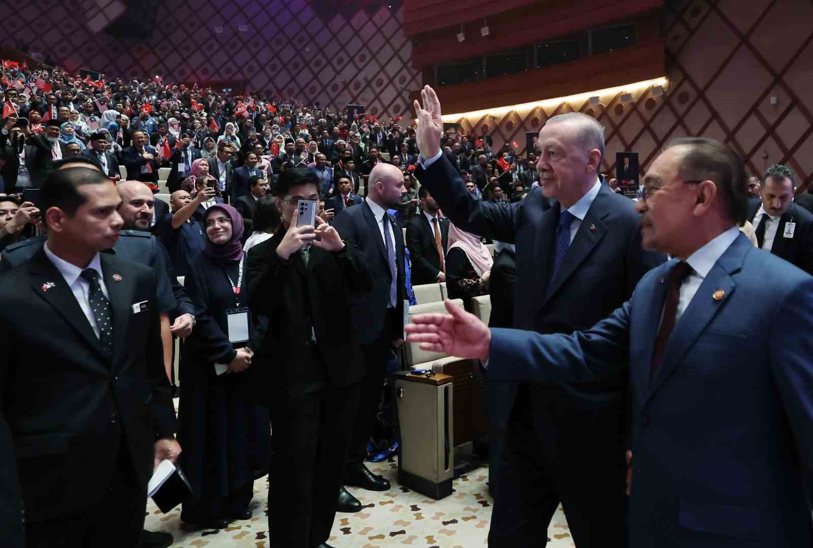 Cumhurbaşkanı Erdoğan:  Filistin halkına ikinci bir Nekbe yaşatmaya, Allah’ın izniyle kimsenin gücü yetmez 
