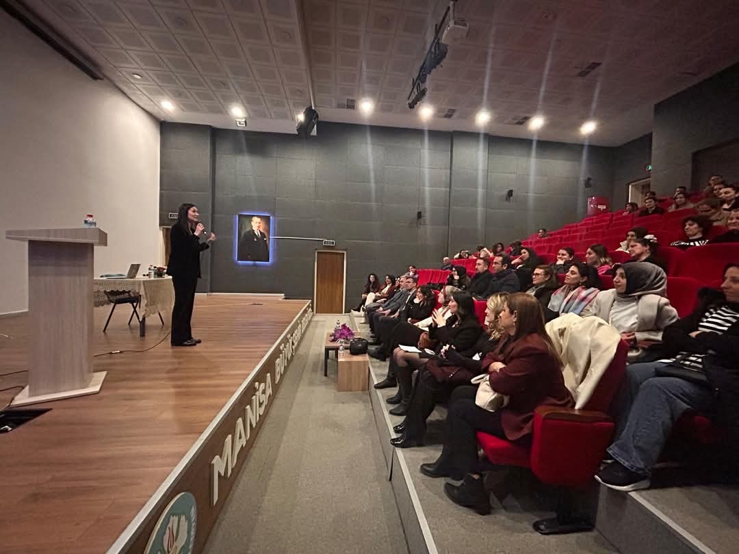 Sarıgöl’de velilere  Akran zorbalığına karşı durmak  semineri düzenlendi
